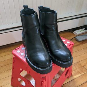 Chelsea boots sz9
